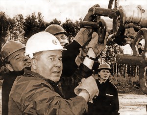 ИЗ НЕФТИ ВОЗРОДИТСЯ ТАРА