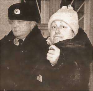 ДЕРЖАЛ ФИГУ В КАРМАНЕ