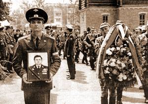 БМВ С ГЕНЕРАЛОМ ЗАЛЕТЕЛ ПОД КАМАЗ