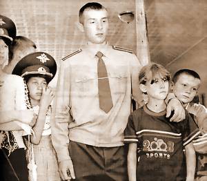 НЯНИ В ПОГОНАХ