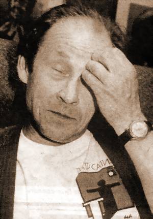 ИЦКОВ ПОТЕРЯЛ ЗРЕНИЕ