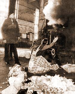 ИЗЪЯЛИ — И В ТОПКУ