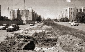 ГОРОД СНЕС 33 РЕКЛАМНЫХ ЩИТА ПО УЛИЦЕ МАСЛЕННИКОВА
