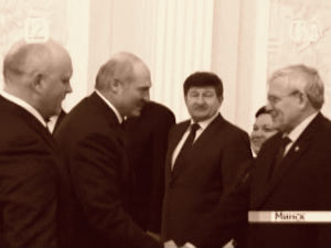 Александр Лукашенко встретил омского губернатора, как друга